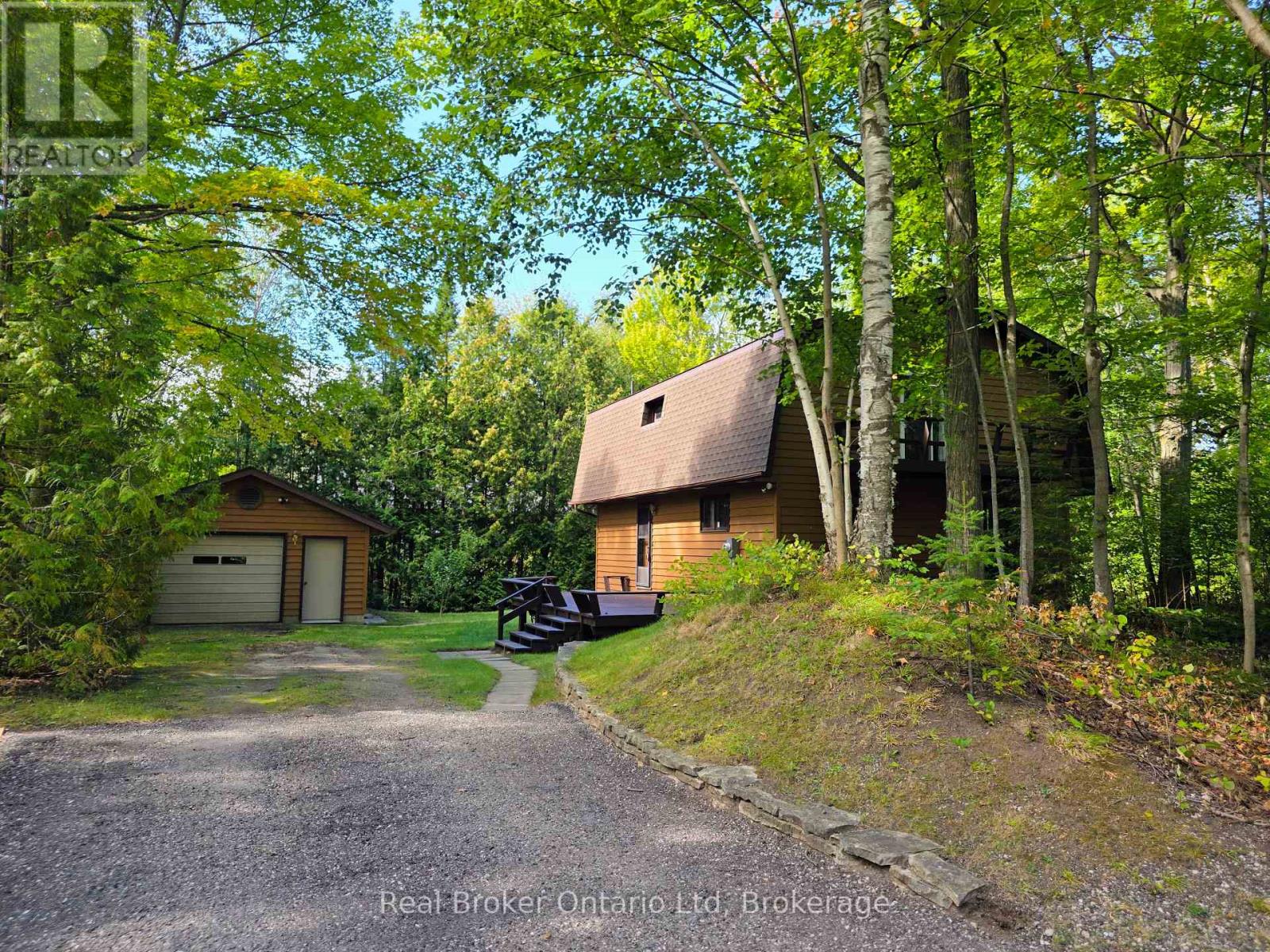 14 Emerson Avenue S, South Bruce Peninsula, Ontario  N0H 2G0 - Photo 2 - X13746898