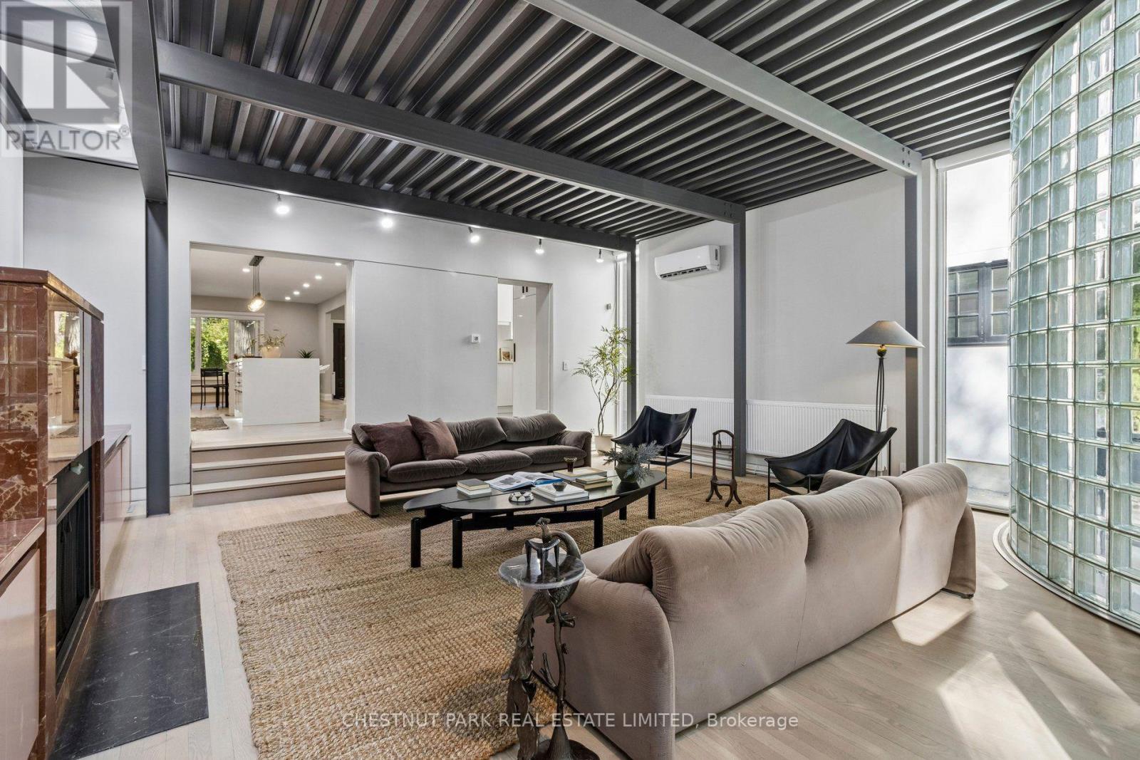 335 St Clair Avenue E, Toronto, Ontario  M4T 1P3 - Photo 11 - C13818940