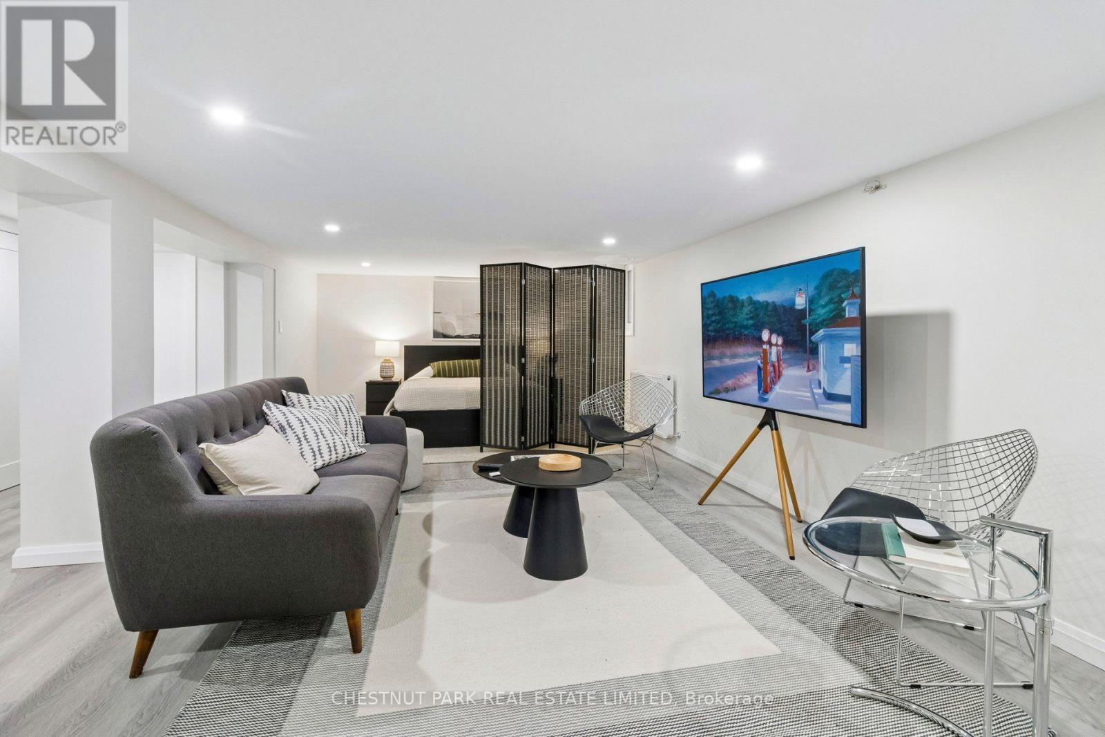 335 St Clair Avenue E, Toronto, Ontario  M4T 1P3 - Photo 24 - C13818940
