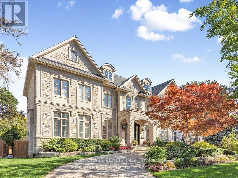 25 Dempsey Crescent, Toronto (St. Andrew-Windfields), Ontario  M2L 1Y4 - Photo 1 - C13818992