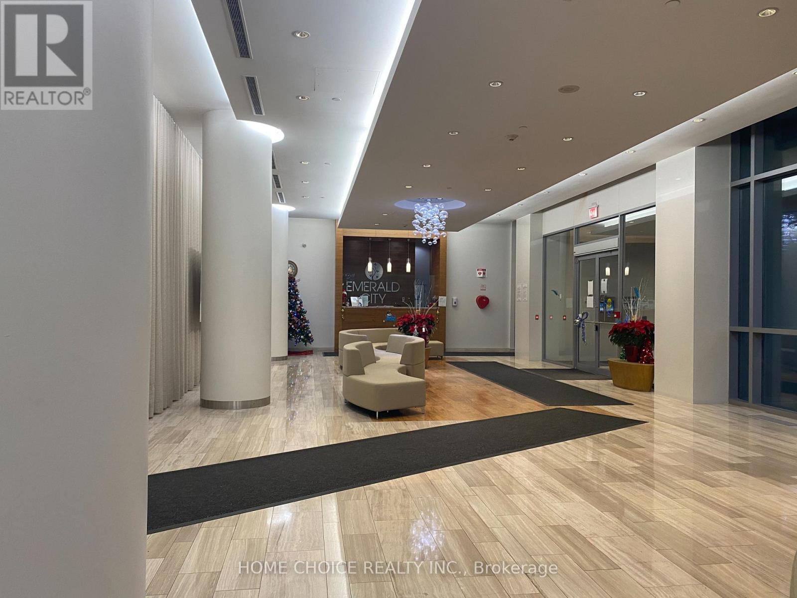 608 - 62 Forest Manor Road, Toronto (Henry Farm), Ontario  M2J 0B6 - Photo 3 - C13819010