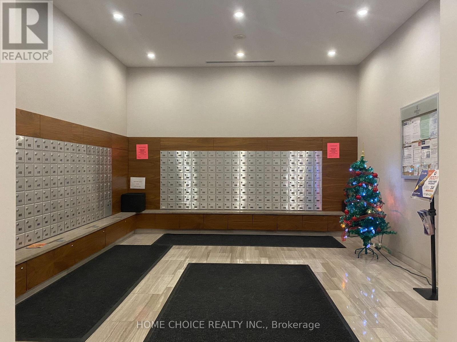 608 - 62 Forest Manor Road, Toronto (Henry Farm), Ontario  M2J 0B6 - Photo 6 - C13819010