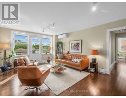 401 - 2603 BATHURST STREET, Toronto, Ontario