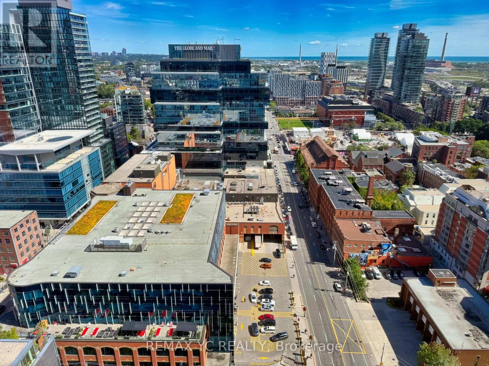 3005 - 180 Front Street E, Toronto (Moss Park), Ontario  M5A 0K9 - Photo 18 - C13819120