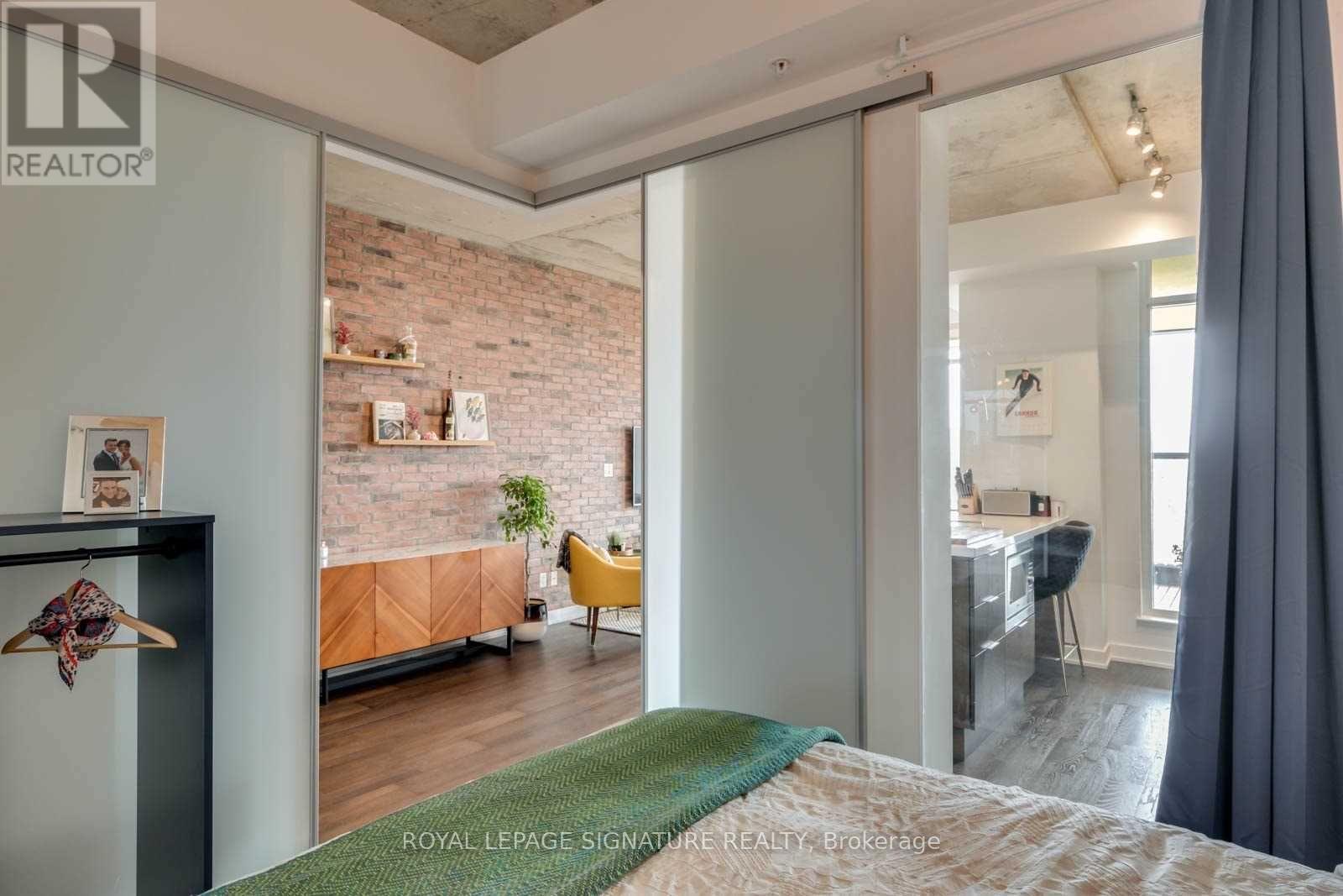 504 - 109 Ossington Avenue, Toronto, Ontario  M6J 0G1 - Photo 19 - C13819204