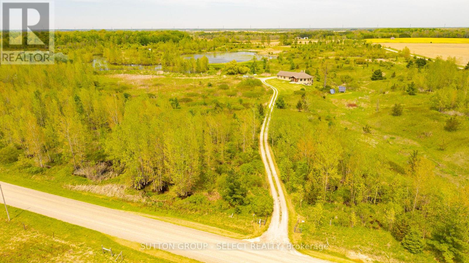 21170 Mayfair Road, Southwest Middlesex, Ontario N0L 1T0 - Photo 3 - X13819090