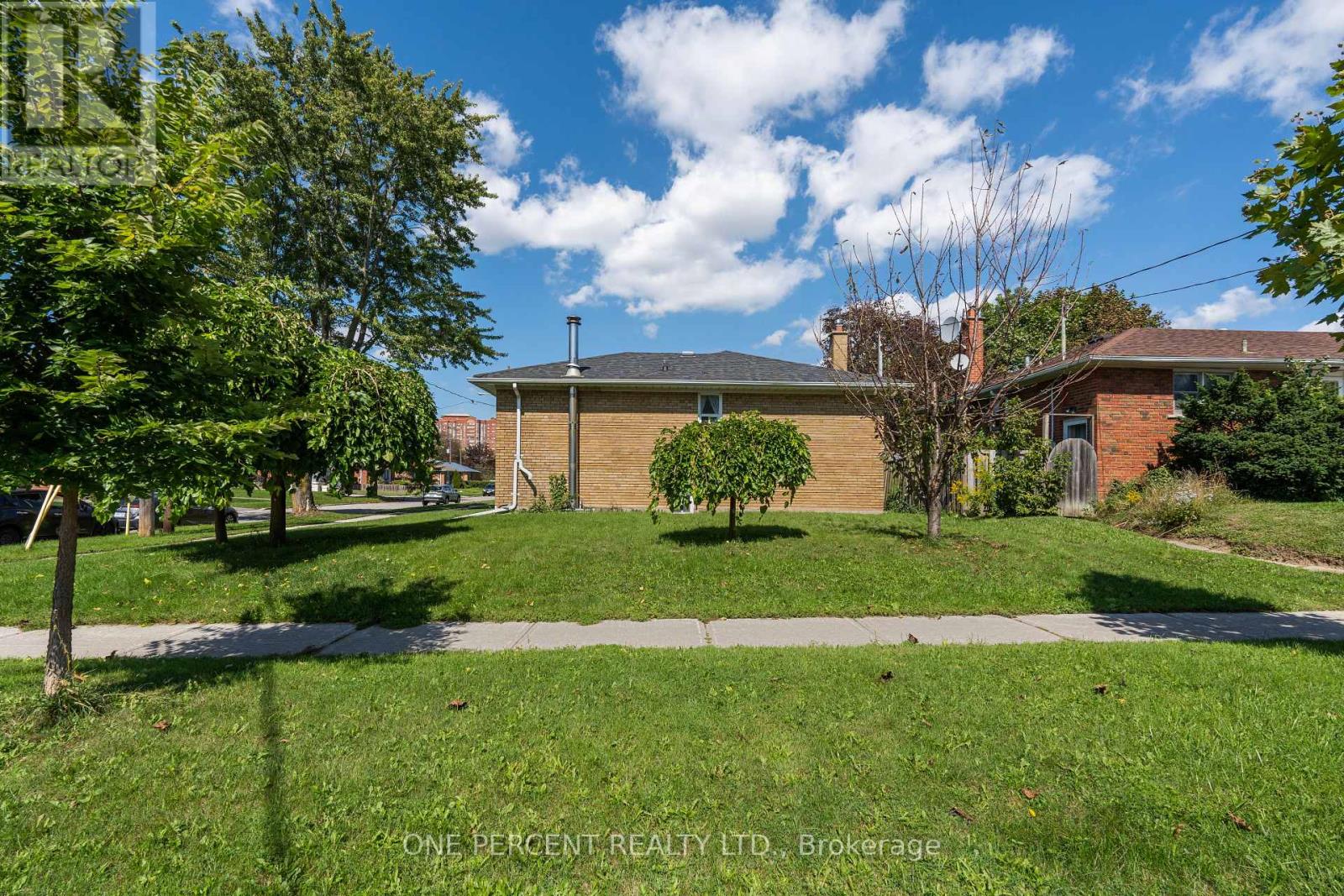 3 Charity Road, Toronto, Ontario  M1K 3S1 - Photo 2 - E13818950