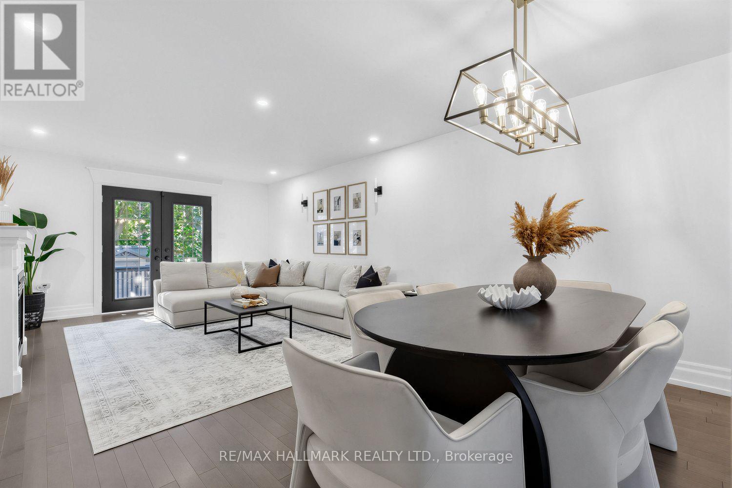 703 Mortimer Avenue, Toronto, Ontario  M4C 2K1 - Photo 11 - E13818968