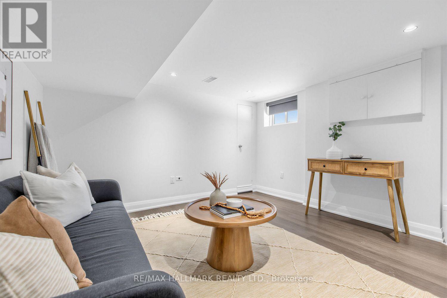 703 Mortimer Avenue, Toronto, Ontario  M4C 2K1 - Photo 30 - E13818968