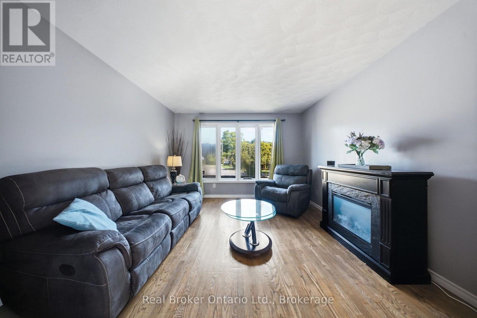 11 Dundas Street W, Brant, Ontario  N3L 1E9 - Photo 10 - X13819130