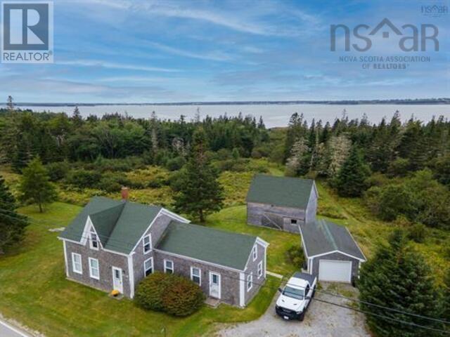 1663 Highway 3, east pubnico, Nova Scotia