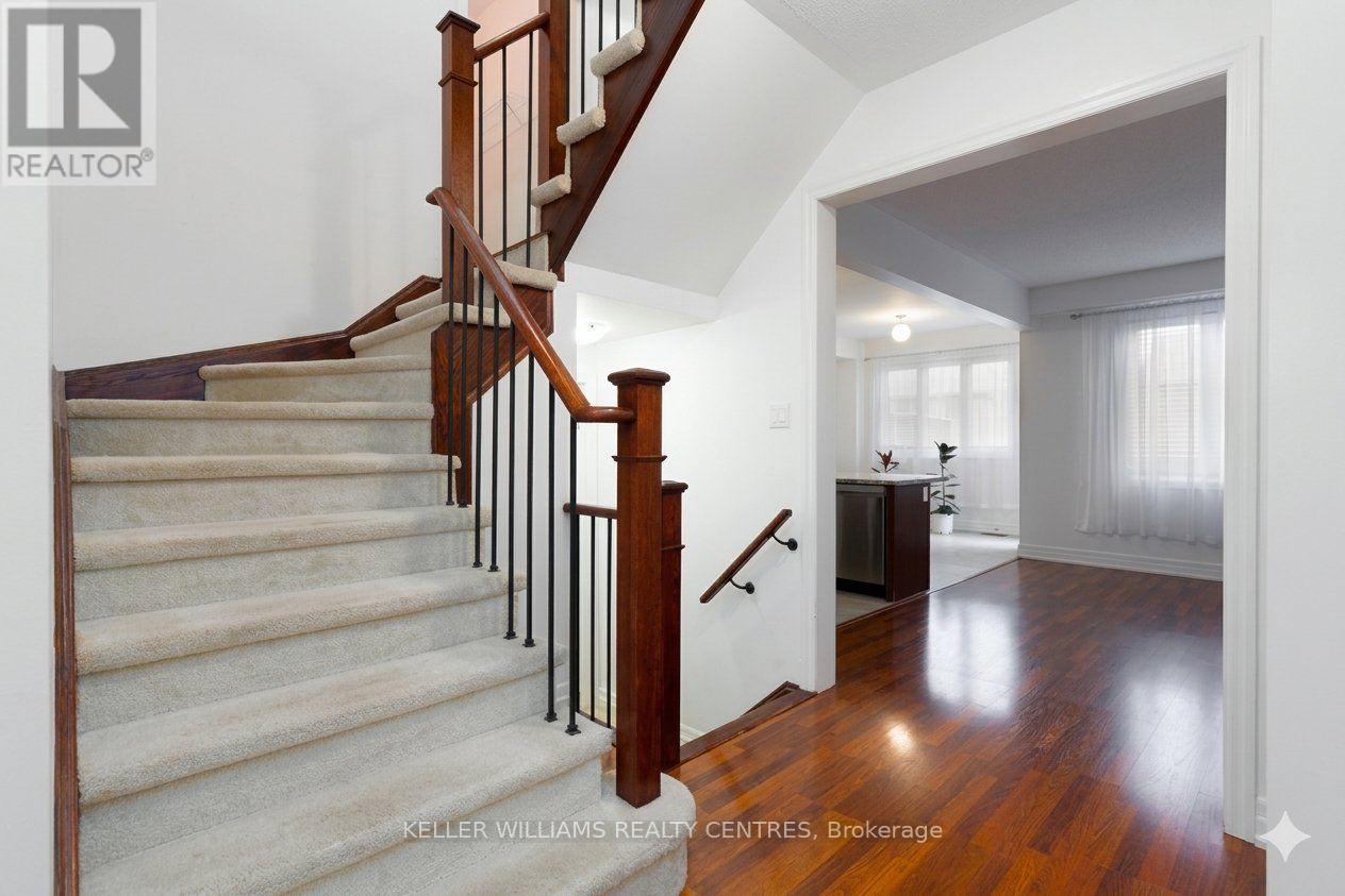 18 Hutton Crescent, Essa (Angus), Ontario  L0M 1B6 - Photo 2 - N13818914