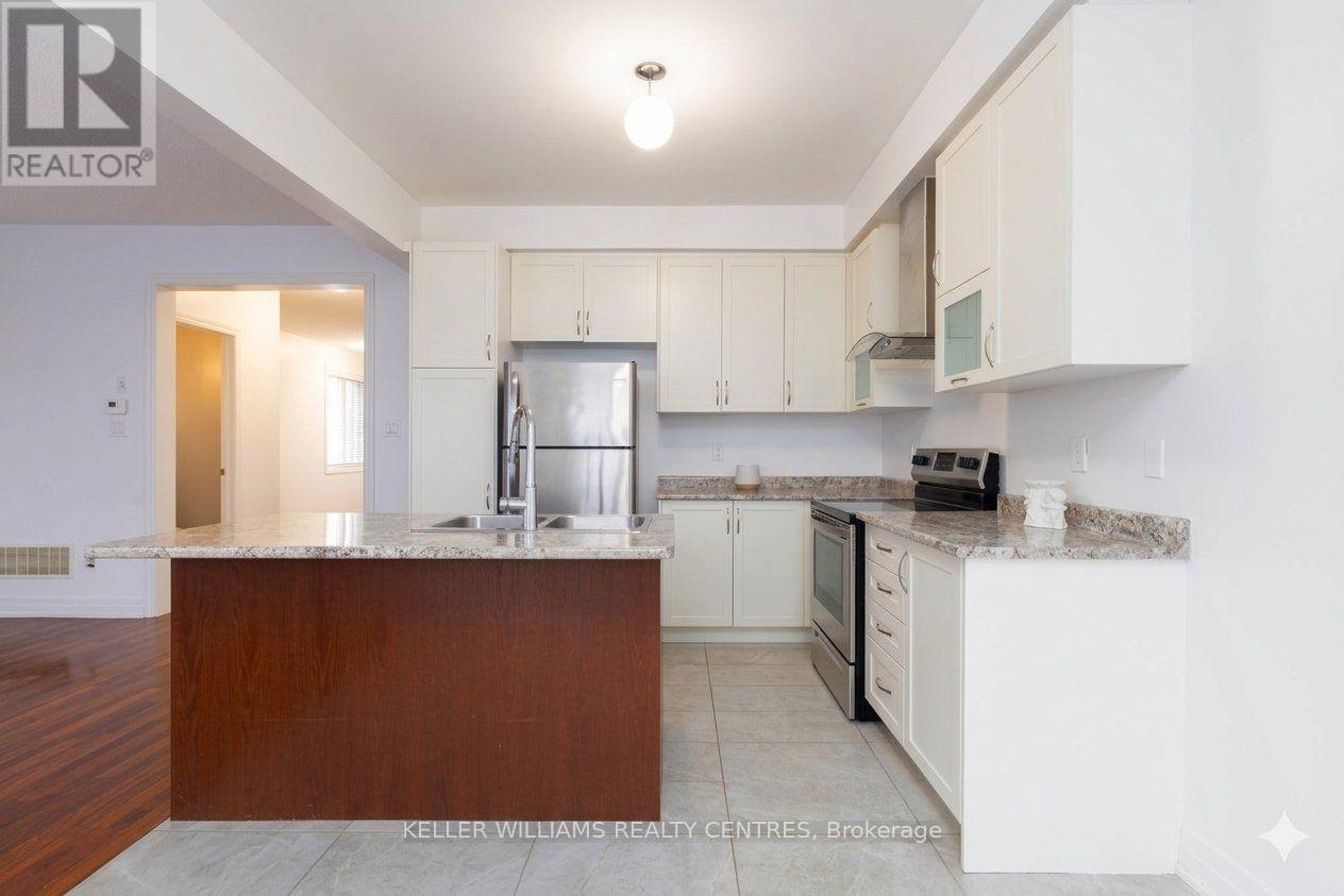 18 Hutton Crescent, Essa (Angus), Ontario  L0M 1B6 - Photo 4 - N13818914