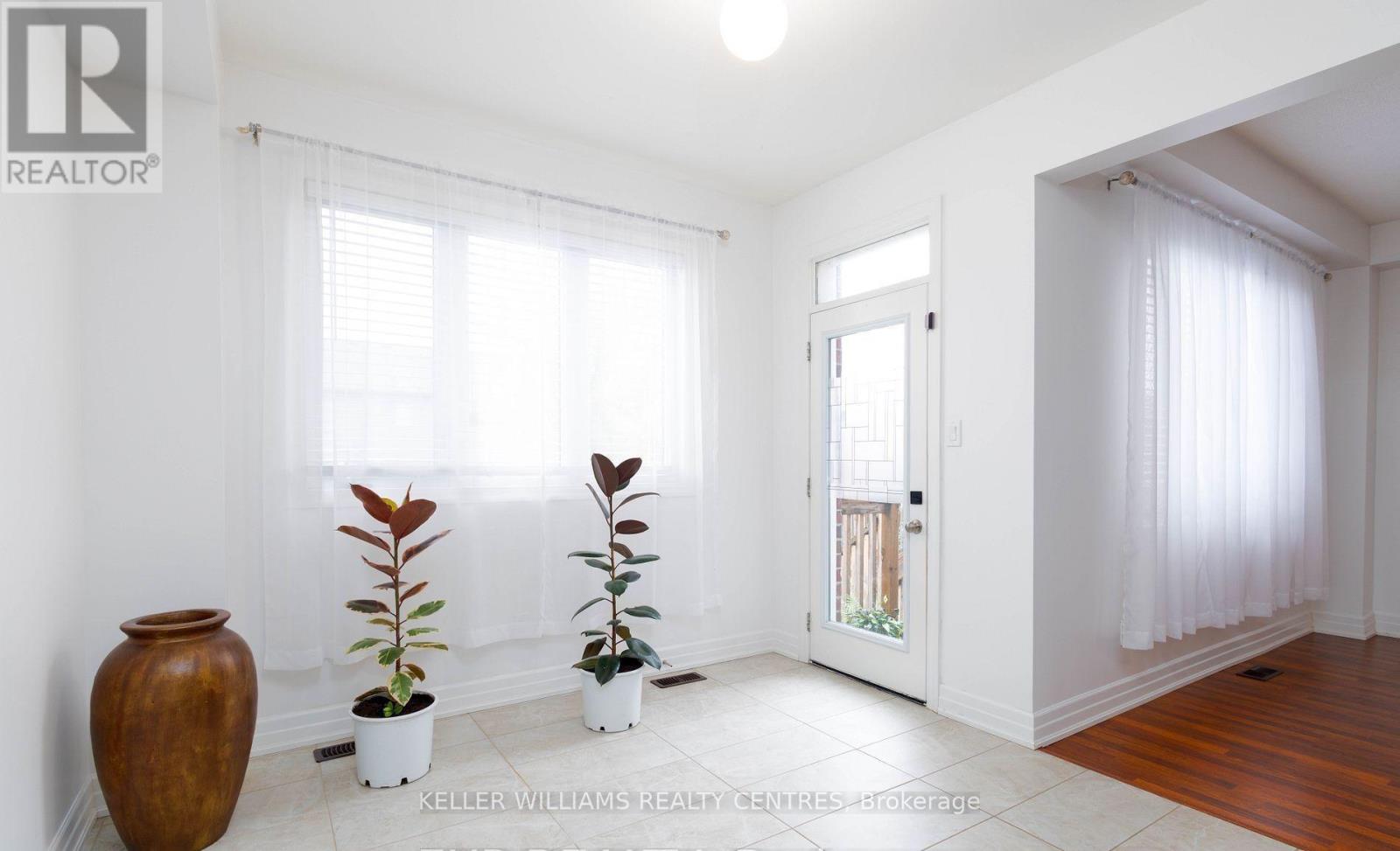 18 Hutton Crescent, Essa (Angus), Ontario  L0M 1B6 - Photo 6 - N13818914