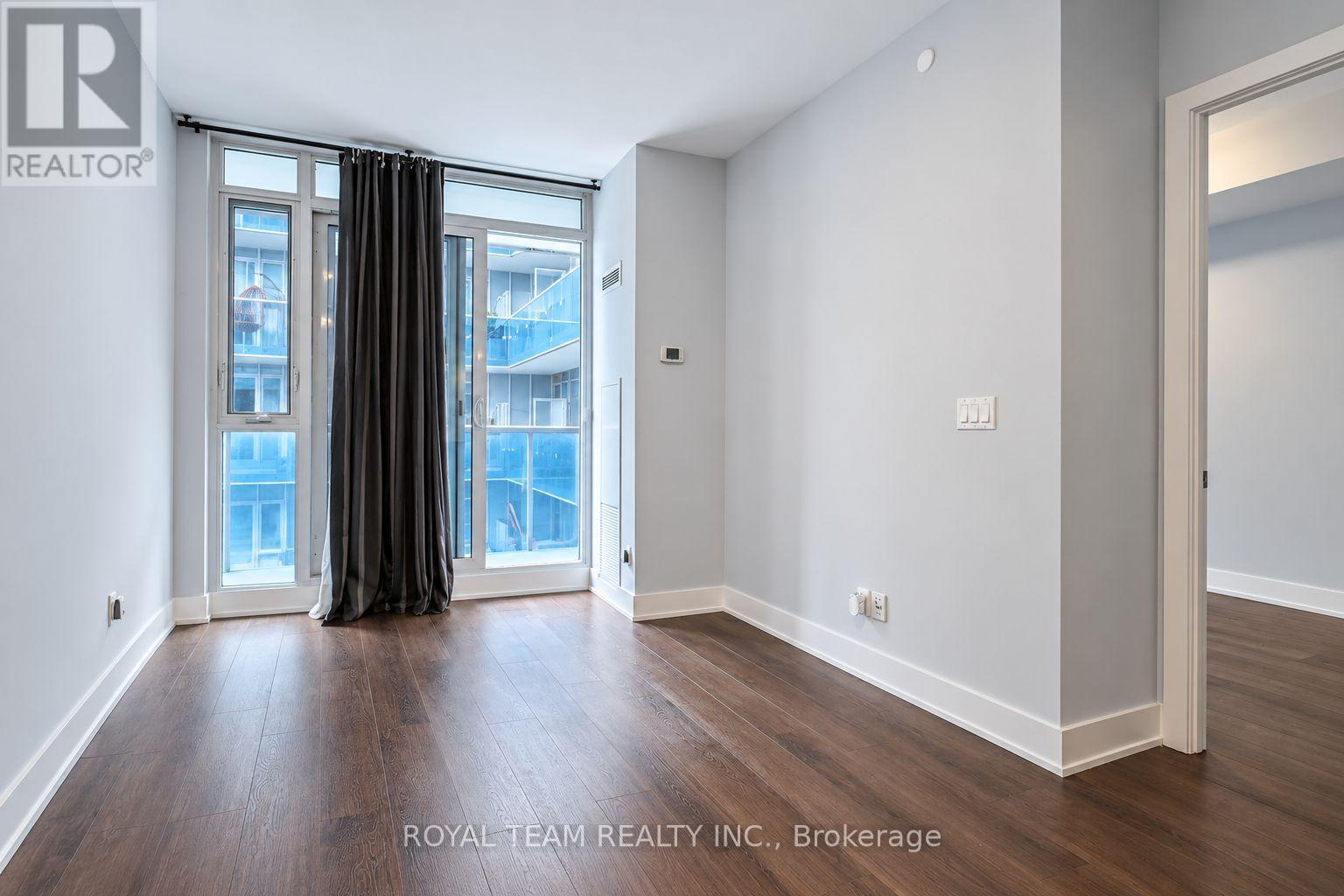 536 - 9471 Yonge Street, Richmond Hill (South Richvale), Ontario  L4C 1V4 - Photo 5 - N13818928