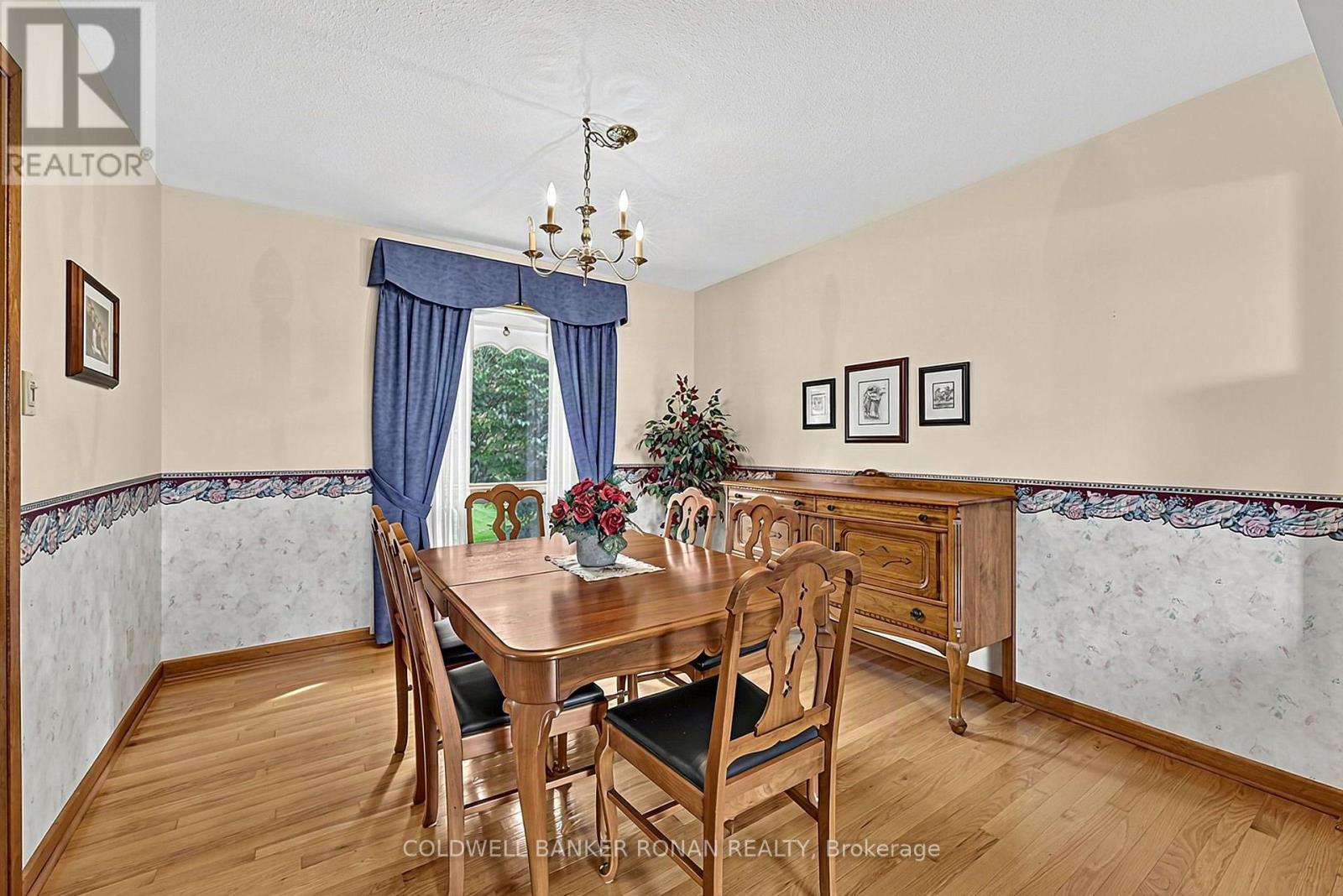 13 Joseph Street, Adjala-Tosorontio (Loretto), Ontario  L0G 1L0 - Photo 9 - N13818952