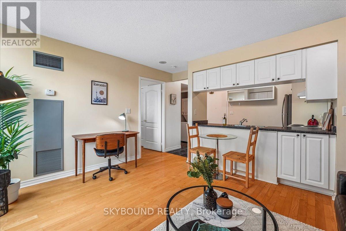 308 - 745 New Westminster Drive, Vaughan (Brownridge), Ontario  L4J 8J9 - Photo 18 - N13819100