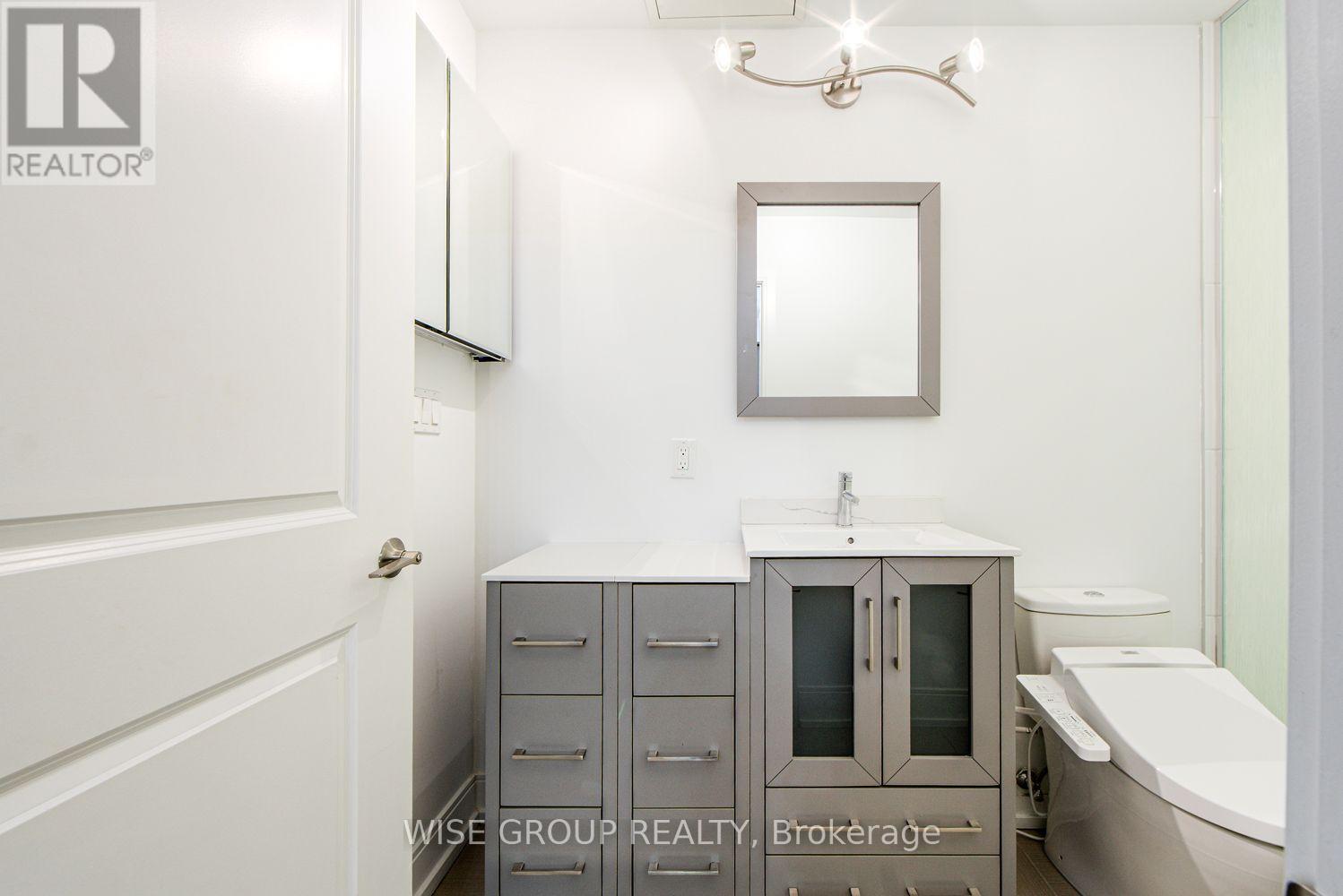 1210b - 9600 Yonge Street, Richmond Hill (North Richvale), Ontario  L4C 0X3 - Photo 18 - N13819180