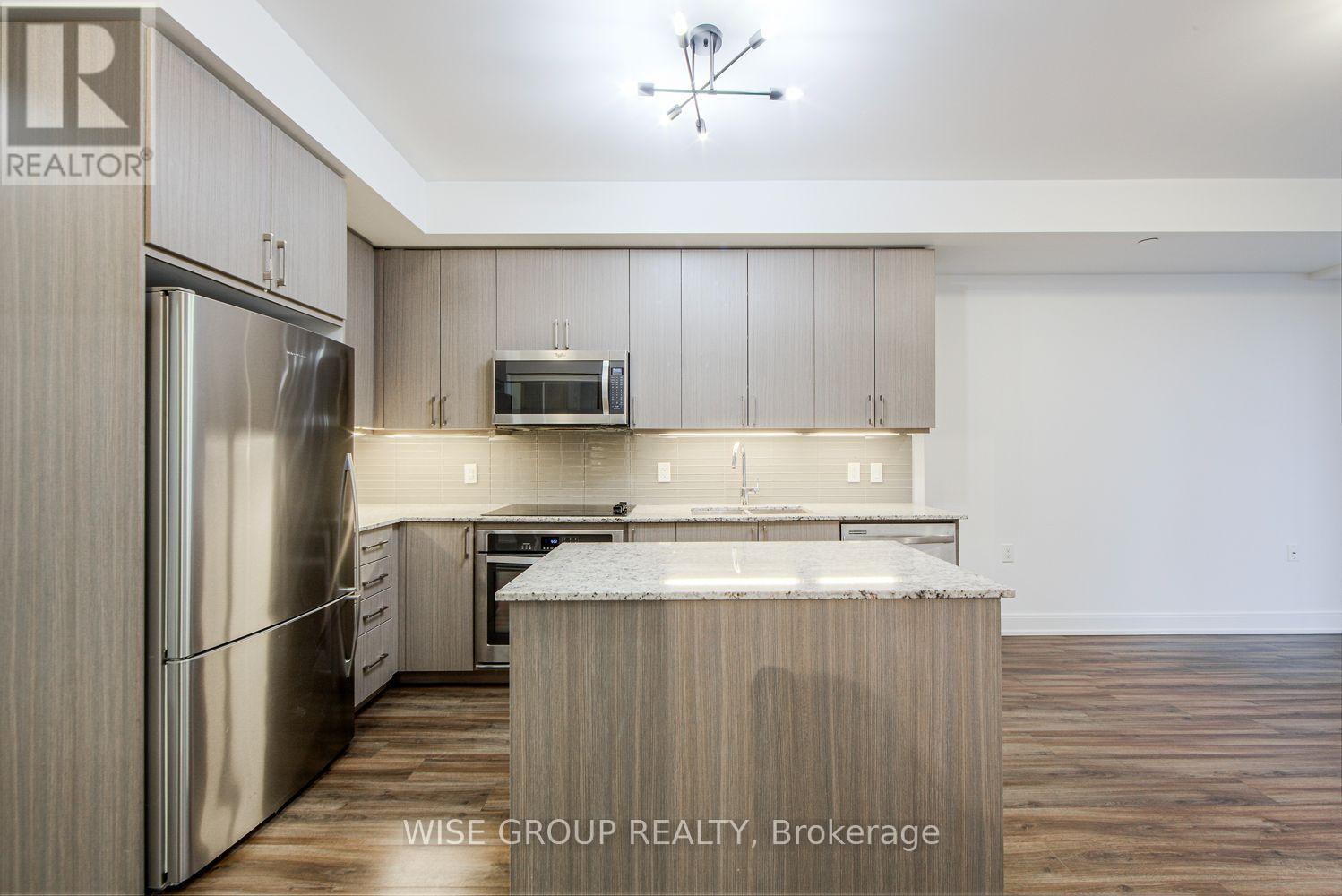 1210b - 9600 Yonge Street, Richmond Hill (North Richvale), Ontario  L4C 0X3 - Photo 2 - N13819180
