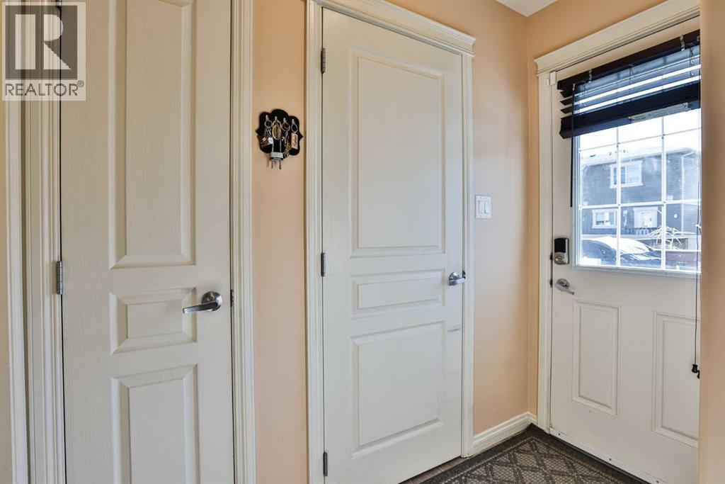 832 Silkstone Close, Lethbridge, Alberta  T1J 5C6 - Photo 10 - A2346499