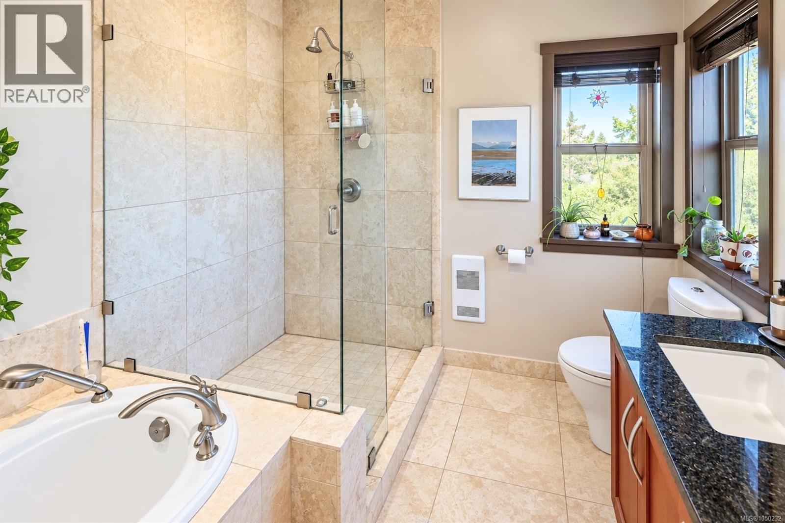 850 Lorne White Pl, Ucluelet, British Columbia  V0R 3A0 - Photo 18 - 1050232