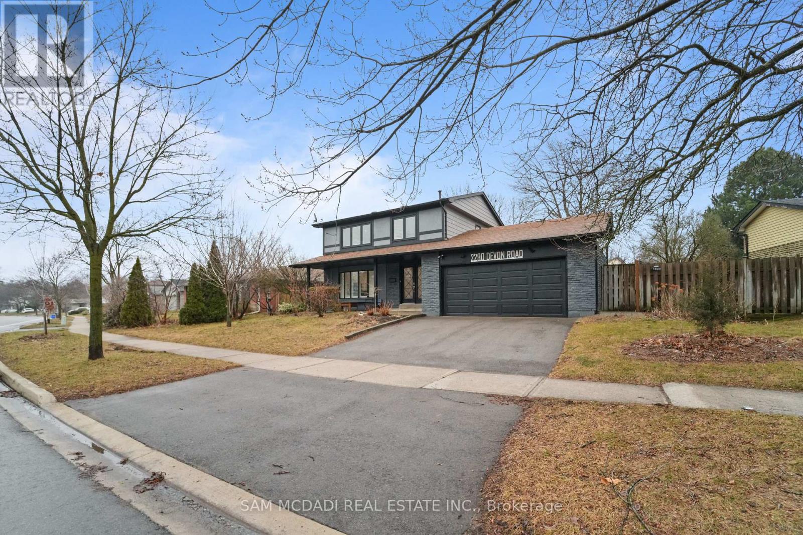2290 DEVON ROAD, Oakville, Ontario