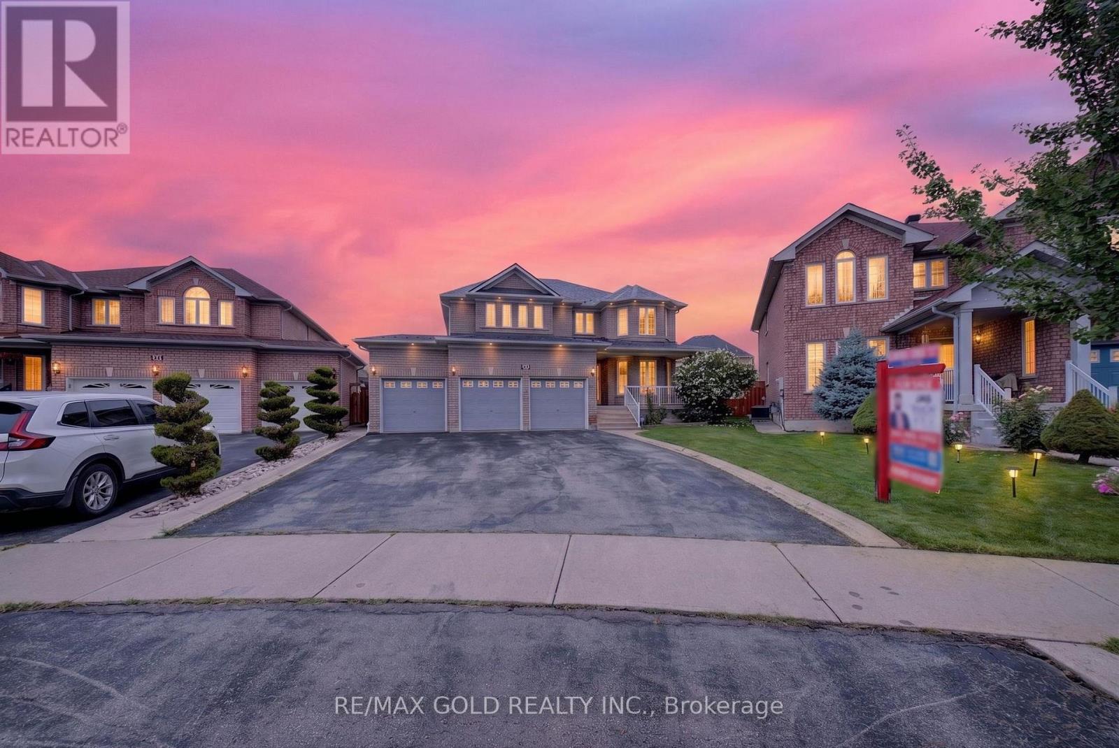24 QUINTESSA TRAIL, Brampton, Ontario