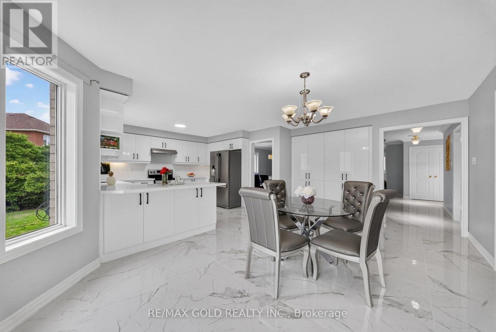 24 Quintessa Trail, Brampton, Ontario  L6R 2V4 - Photo 12 - W13818982