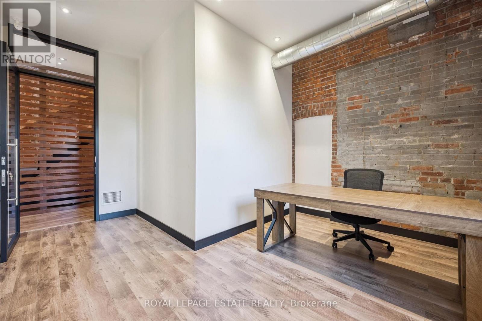 #1 - 139 Thomas Street, Oakville, Ontario  L6J 3A9 - Photo 7 - W13819004
