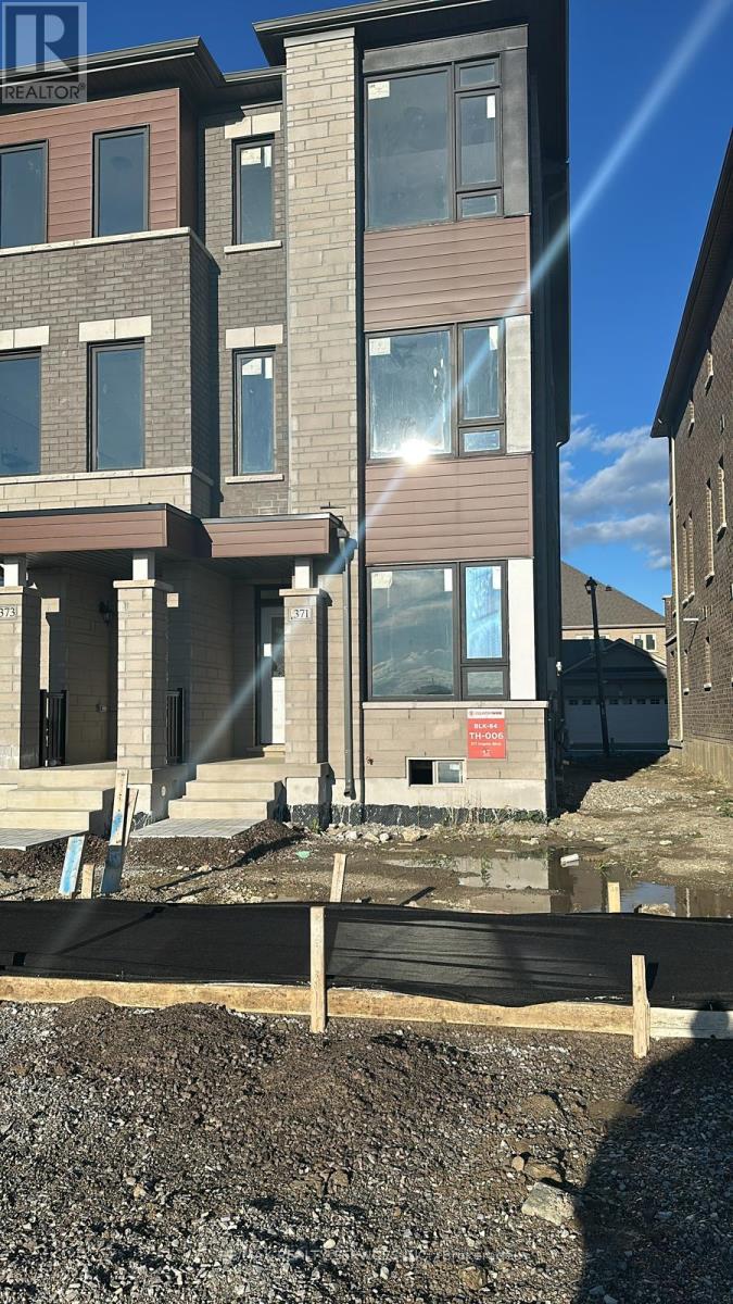 371 Inspire Boulevard, Brampton, Ontario  L6R 4E4 - Photo 3 - W13819074