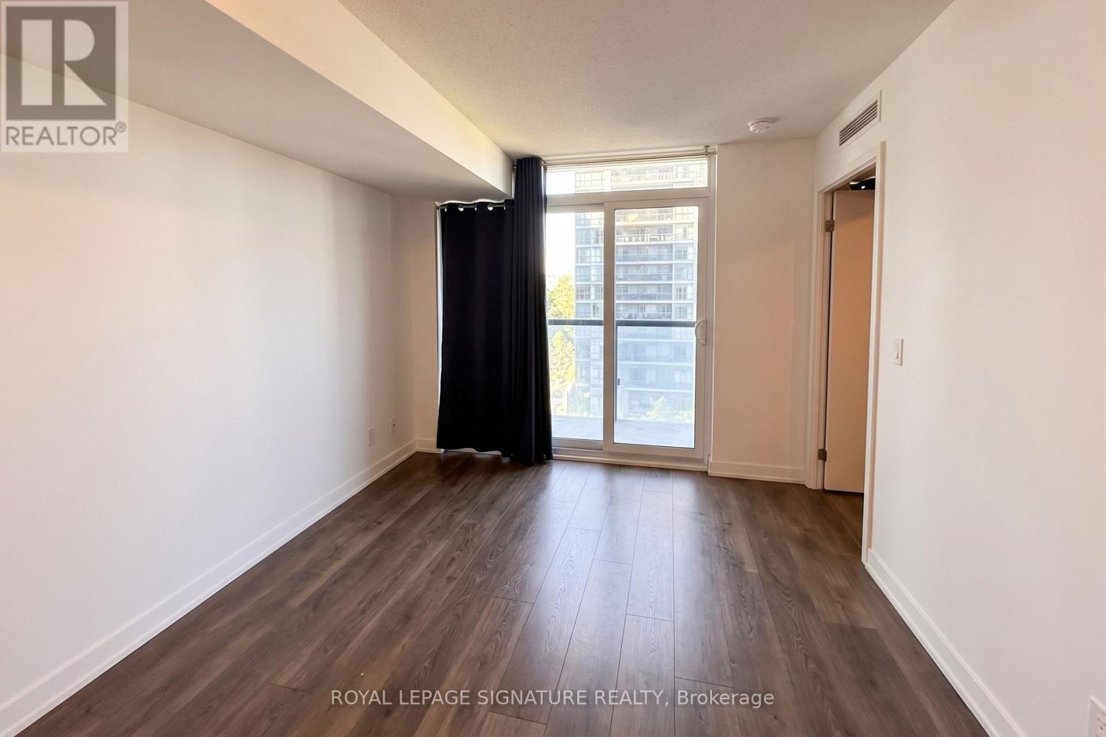 709 - 9 Valhalla Inn Road, Toronto, Ontario M9B 1S9 - Photo 5 - W13819102