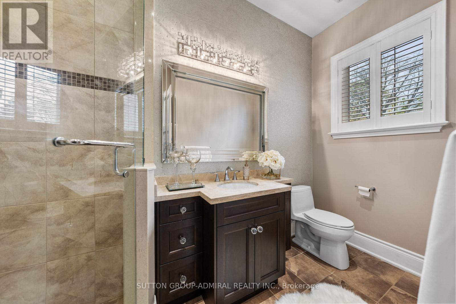 9 Cheshire Drive, Toronto, Ontario  M9B 2N7 - Photo 19 - W13819126
