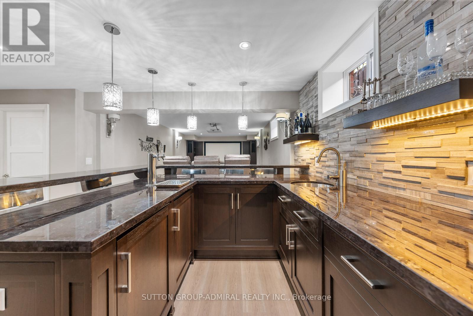 9 Cheshire Drive, Toronto, Ontario  M9B 2N7 - Photo 38 - W13819126