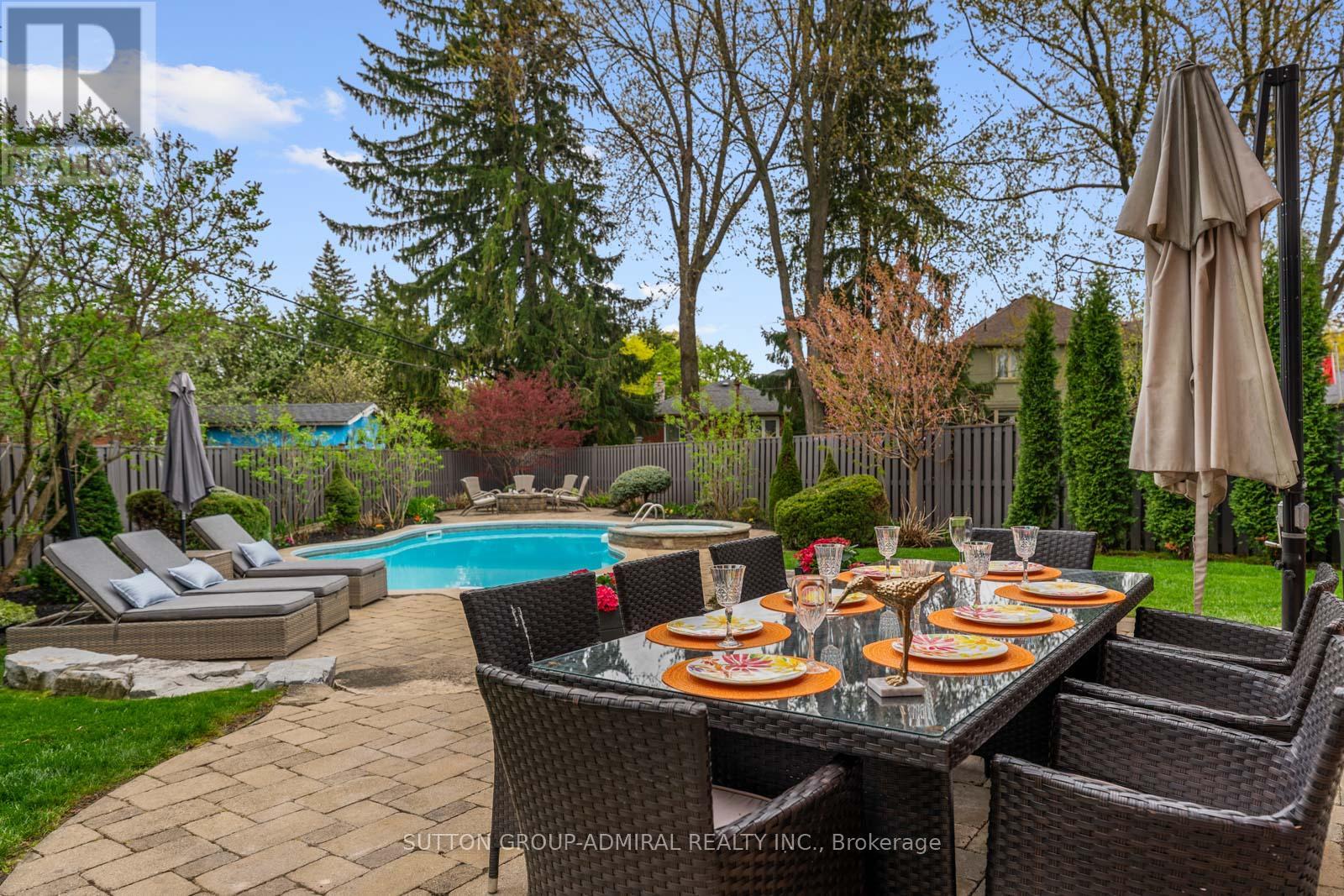 9 Cheshire Drive, Toronto, Ontario  M9B 2N7 - Photo 45 - W13819126