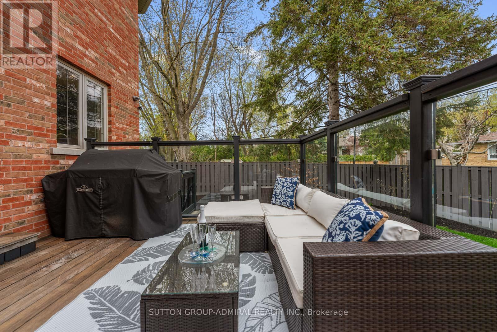 9 Cheshire Drive, Toronto, Ontario  M9B 2N7 - Photo 46 - W13819126