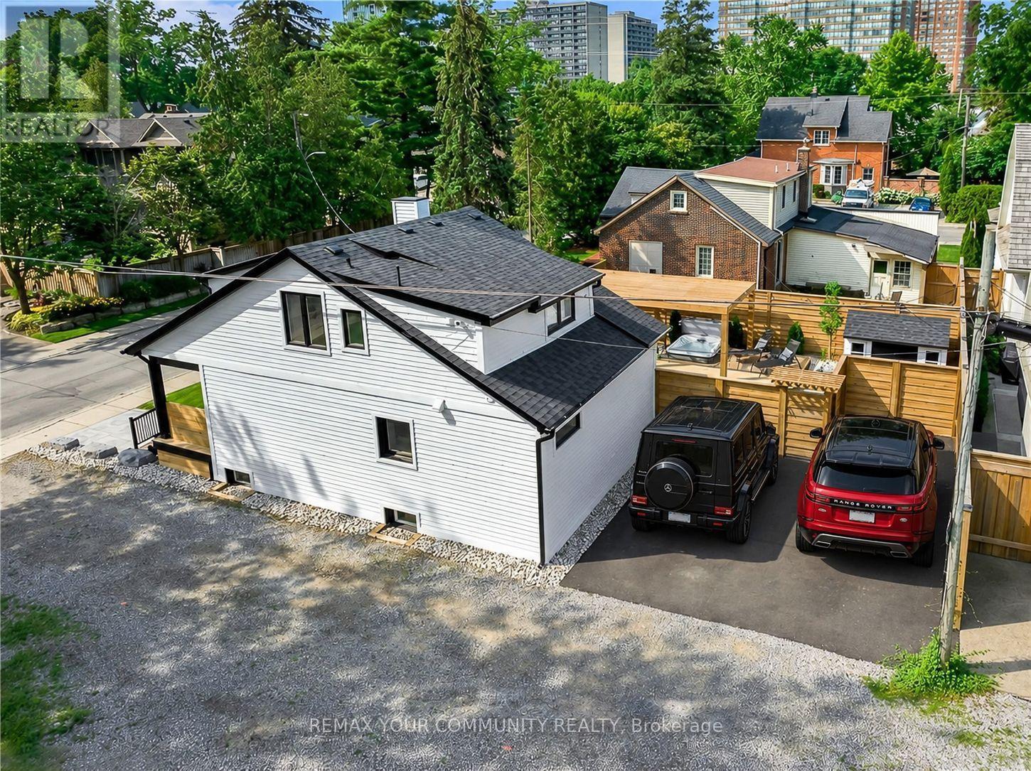 1379 Caroline Street, Burlington, Ontario  L7S 1H5 - Photo 36 - W13819134