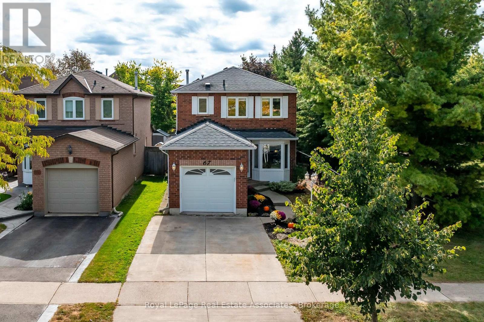 67 SMITH DRIVE, Halton Hills, Ontario