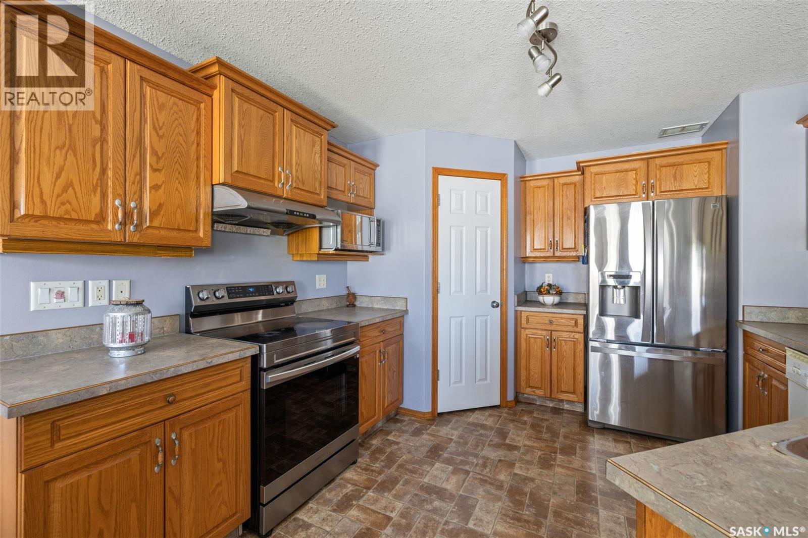 911 Gull Road, Regina, Saskatchewan  S4N 7P9 - Photo 11 - SK049243