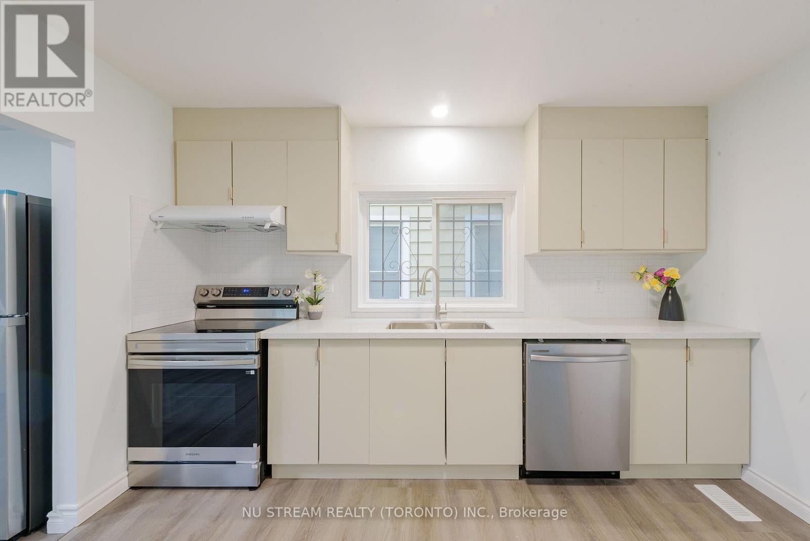 941 Cataraqui Street, Windsor, Ontario  N9A 3P7 - Photo 7 - X13819052