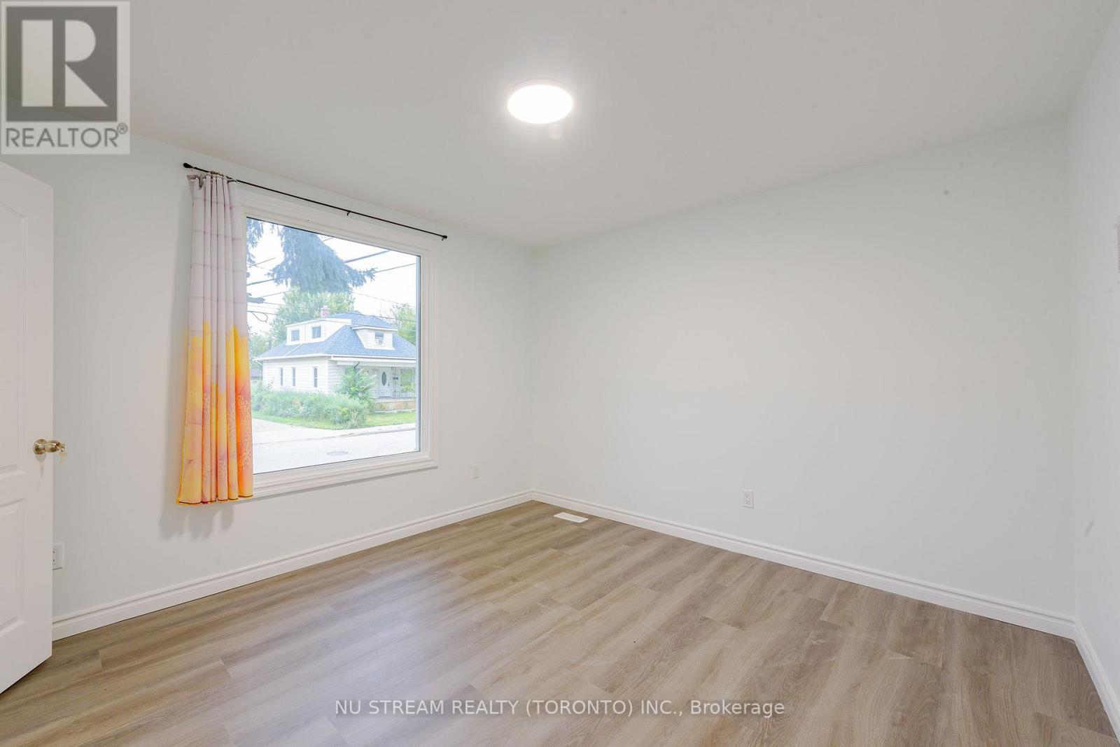 941 Cataraqui Street, Windsor, Ontario  N9A 3P7 - Photo 9 - X13819052