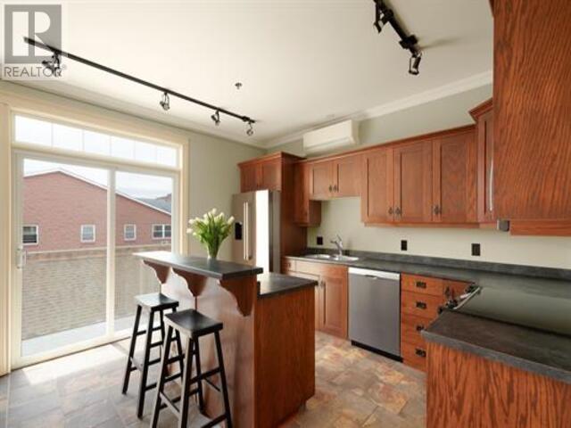 302 111 Richmond Street, Charlottetown, Prince Edward Island  C1A 1H7 - Photo 3 - 202624133