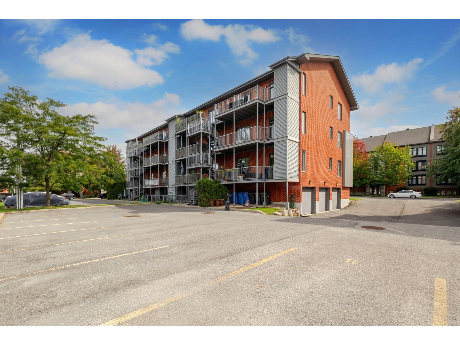 2760 Rue Racine|#6 Longueuil (Saint-Hubert) Quebec Canada J3Y0G3 4