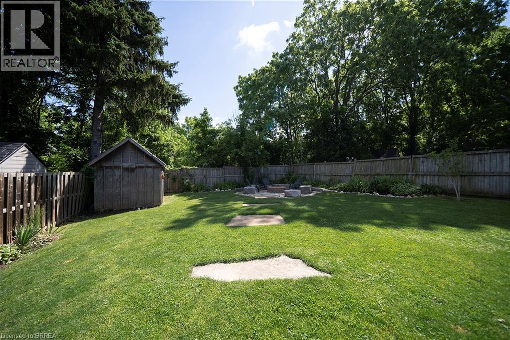 17 FLYNN Avenue photo 32
