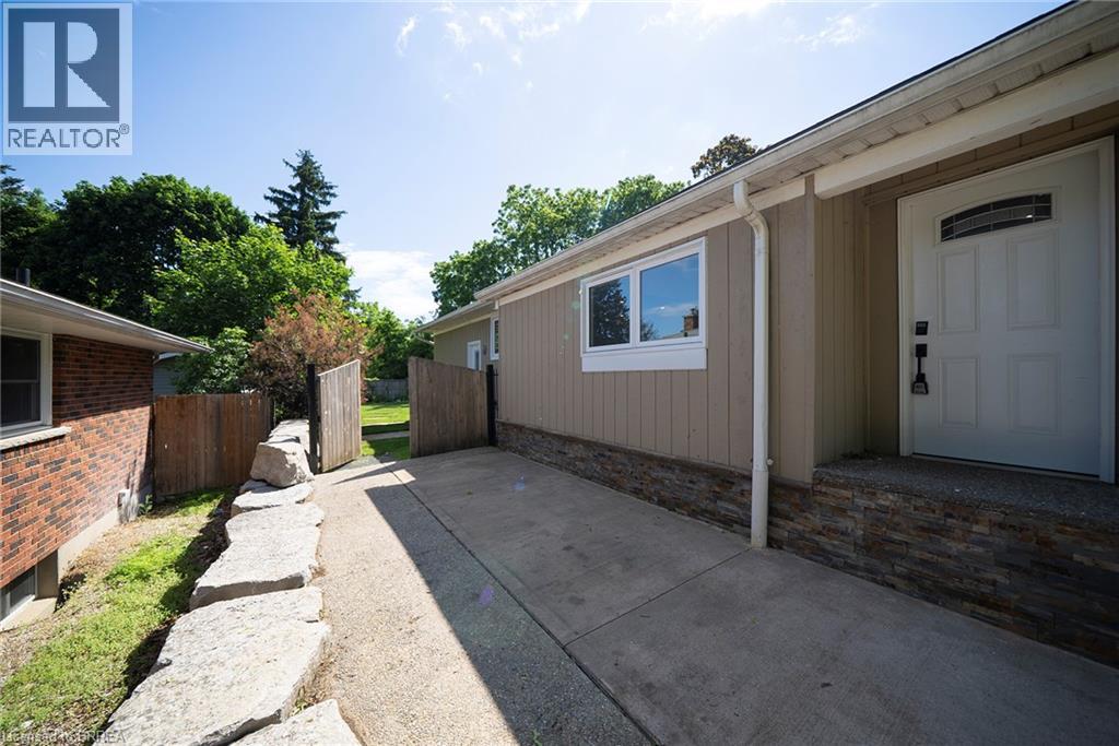17 FLYNN Avenue photo 31