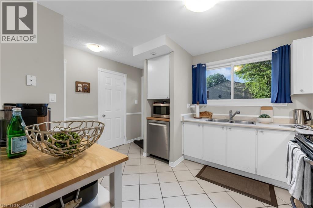1420 Garth Street Unit# 2, Hamilton, Ontario  L9B 1R6 - Photo 3 - 40864927