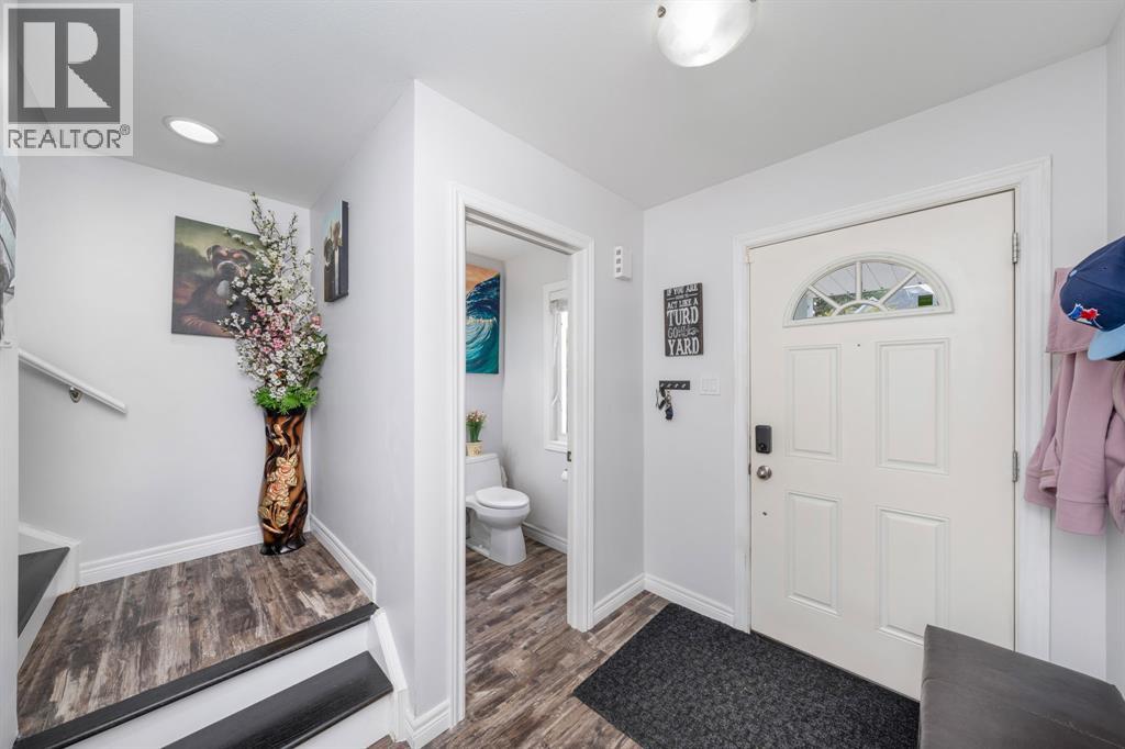 288 Maxwell STREET Sarnia Ontario Canada N7T5C7 3