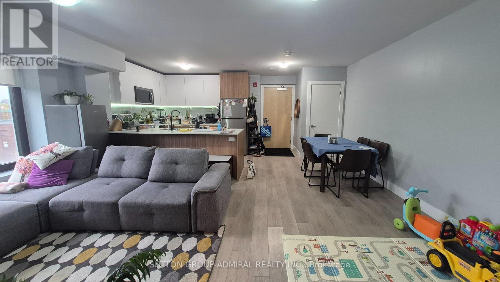 302 - 293 Viewmount Avenue, Toronto, Ontario  M6B 3H8 - Photo 2 - W13787464