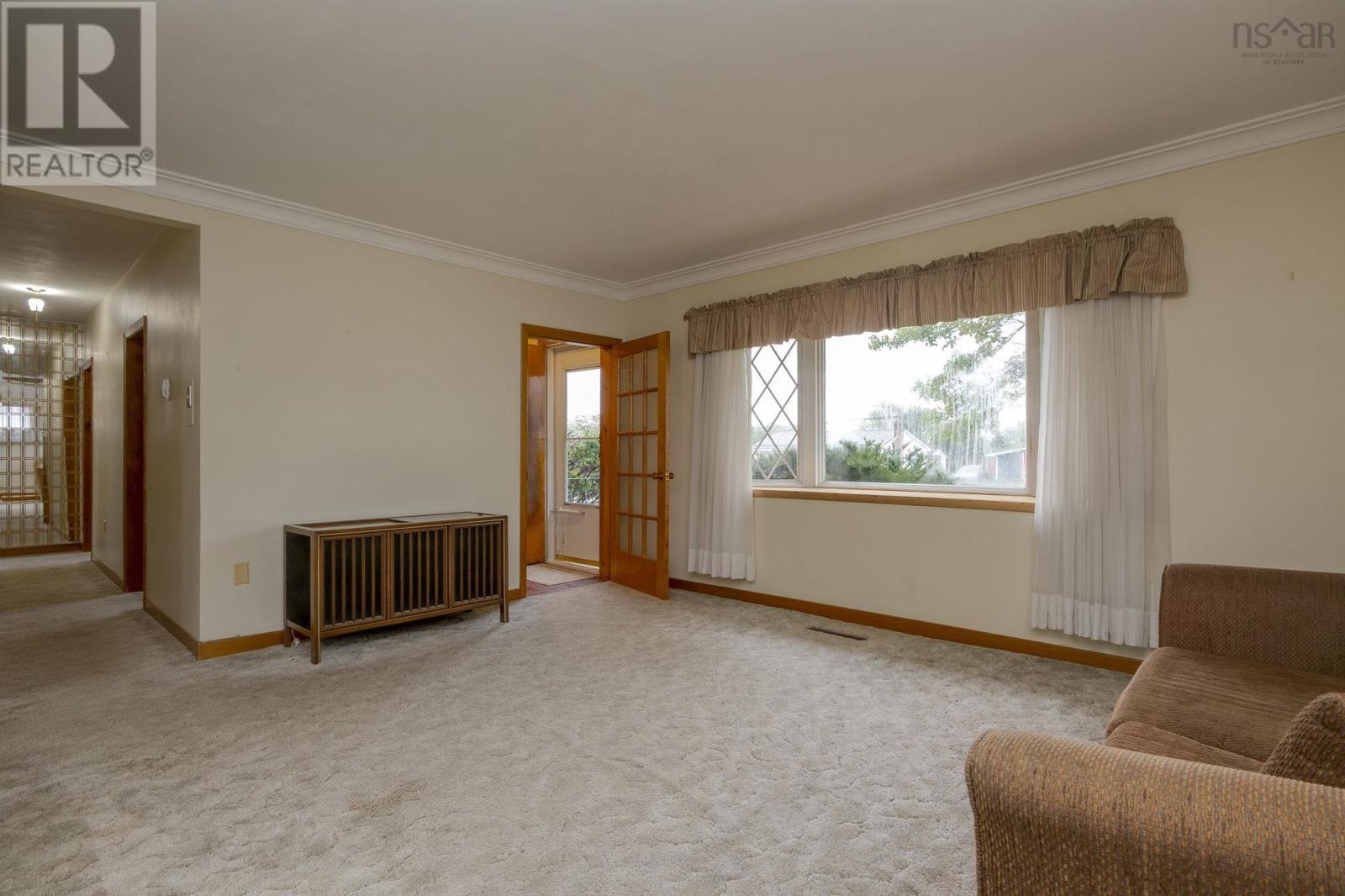 46 Nova Terrace, Dartmouth, Nova Scotia  B2V 1A9 - Photo 5 - 202624132