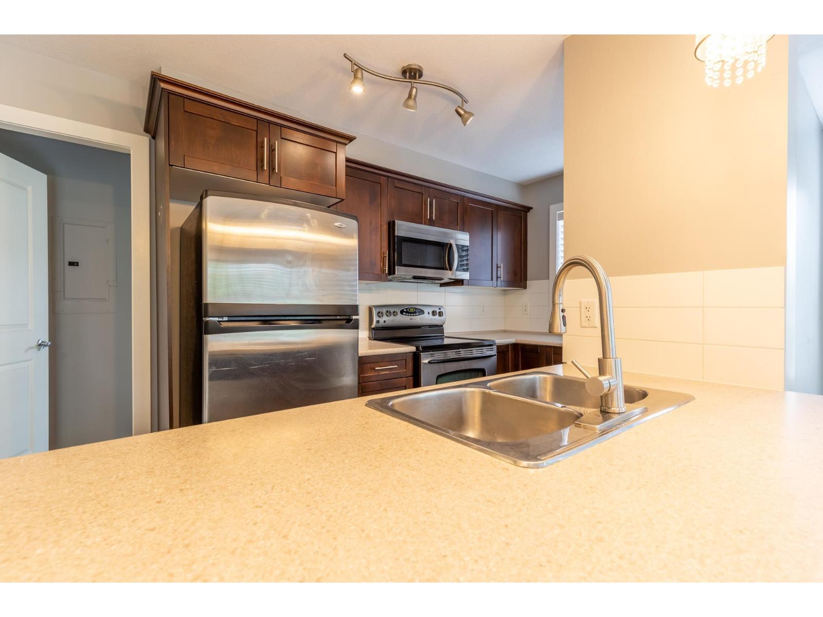 105 46150 BOLE AVENUE|Chilliwack Proper East