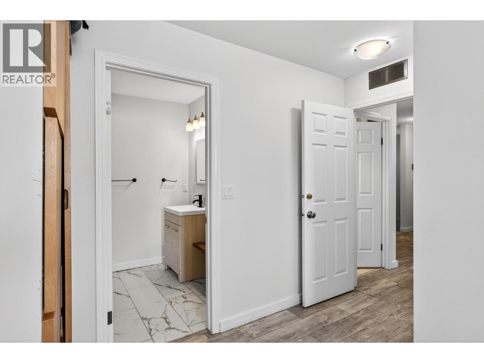 7375 Porcupine Road Unit# B6, Big White, British Columbia  V1P 1P3 - Photo 14 - 10401667